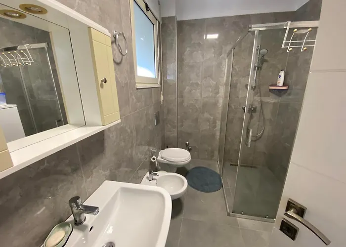 Jon Apartment- Perla - Gjiri I Lalzit شقة
